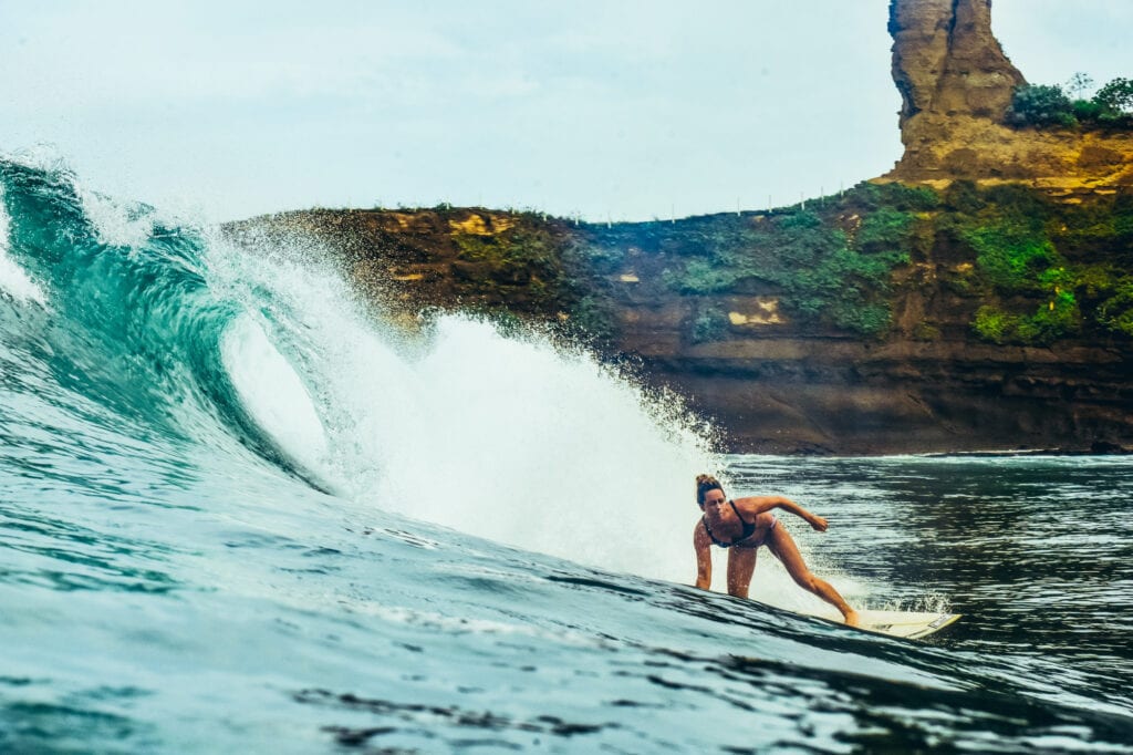Ecuador surfing 